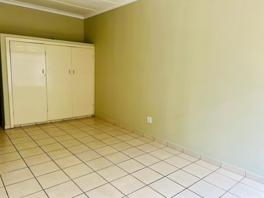 To Let 2 Bedroom Property for Rent in Witbank Mpumalanga