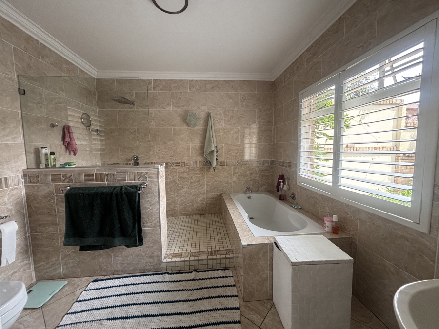 4 Bedroom Property for Sale in Die Heuwel Mpumalanga