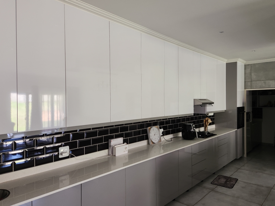 4 Bedroom Property for Sale in Barberton Mpumalanga