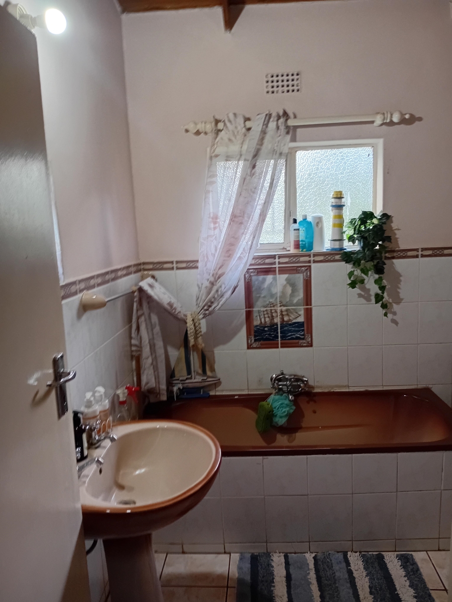 3 Bedroom Property for Sale in Hectorspruit Mpumalanga