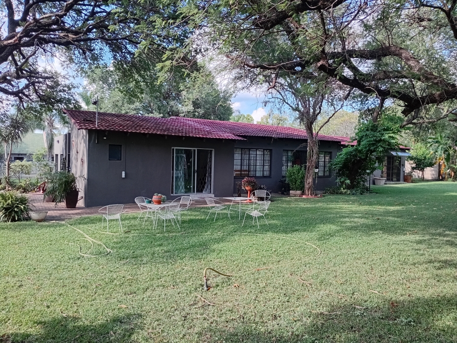 3 Bedroom Property for Sale in Hectorspruit Mpumalanga