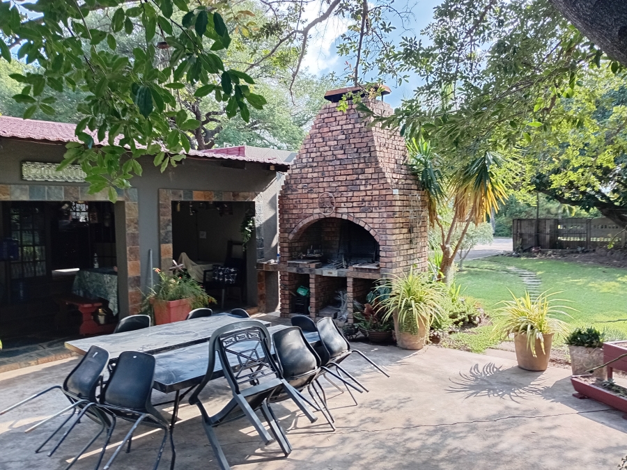 3 Bedroom Property for Sale in Hectorspruit Mpumalanga