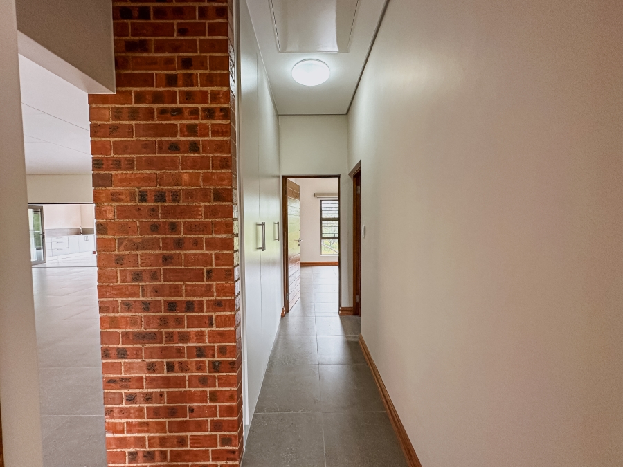 4 Bedroom Property for Sale in Bateleur Estate Mpumalanga