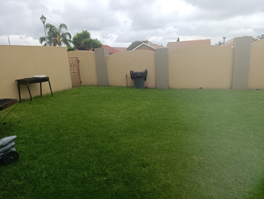 2 Bedroom Property for Sale in Reyno Ridge Mpumalanga
