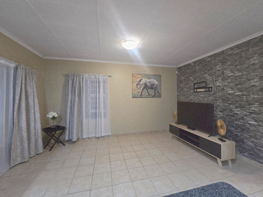 To Let 3 Bedroom Property for Rent in Die Heuwel Ext 4 Mpumalanga