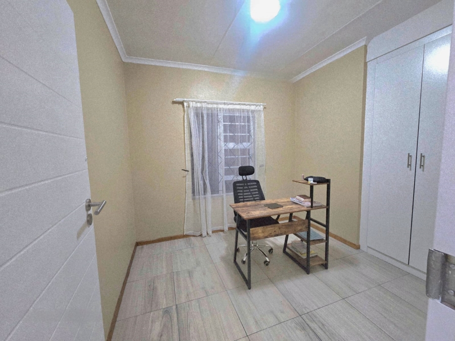 To Let 3 Bedroom Property for Rent in Die Heuwel Ext 4 Mpumalanga