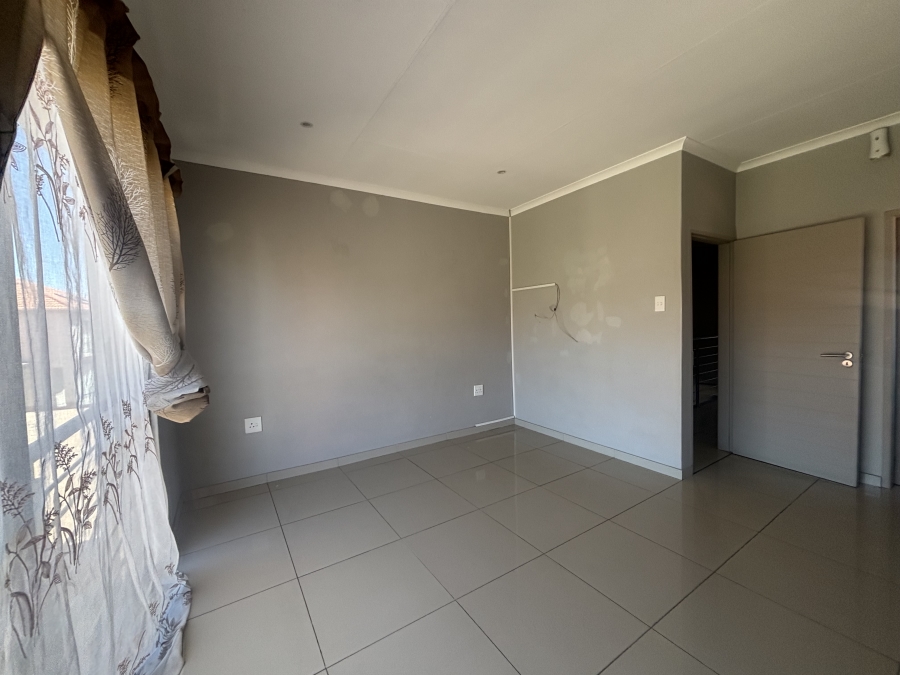 3 Bedroom Property for Sale in Jackaroo Park Mpumalanga