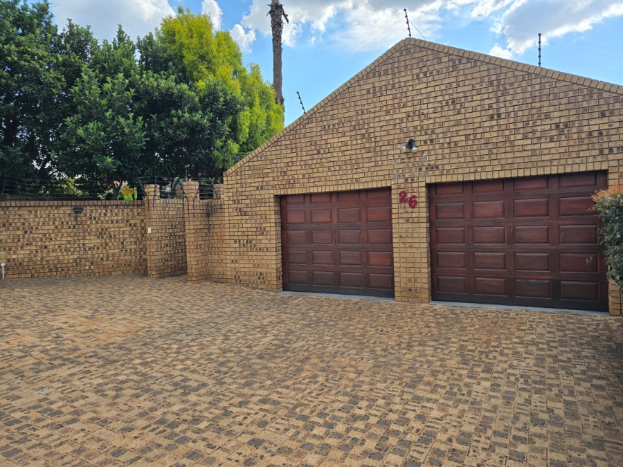 4 Bedroom Property for Sale in Aerorand Mpumalanga