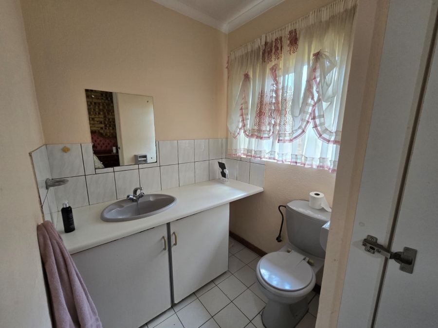 4 Bedroom Property for Sale in Aerorand Mpumalanga