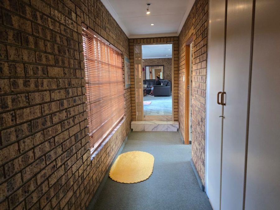 4 Bedroom Property for Sale in Aerorand Mpumalanga