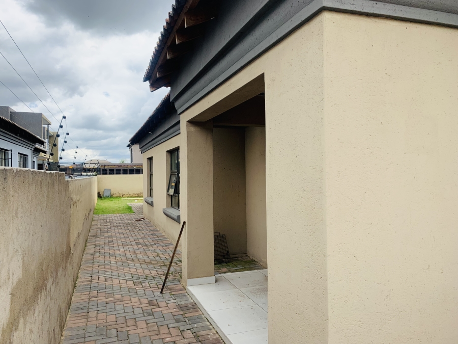 4 Bedroom Property for Sale in Aerorand Mpumalanga