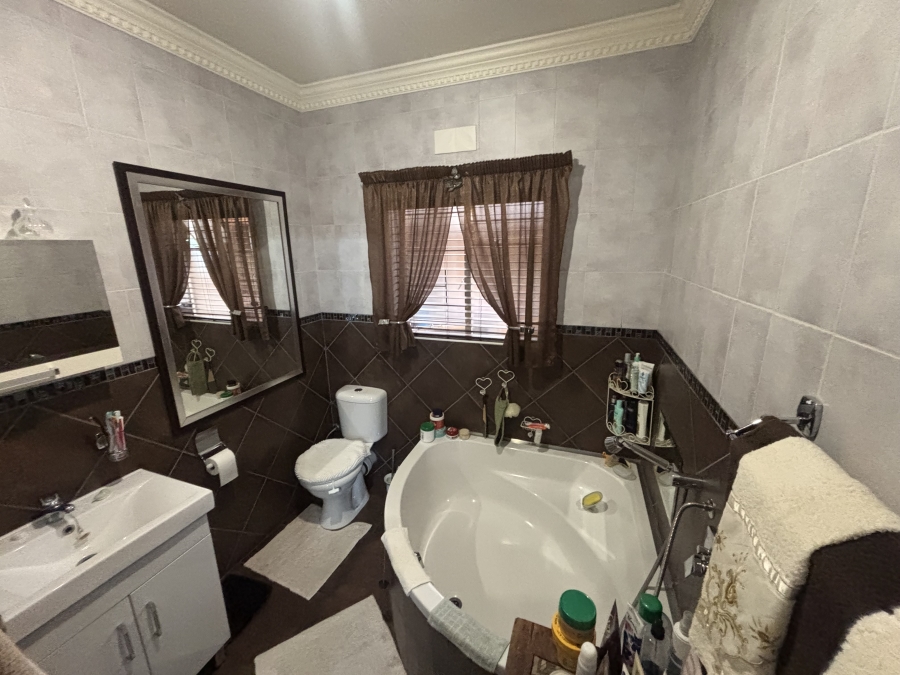 4 Bedroom Property for Sale in Del Judor Mpumalanga