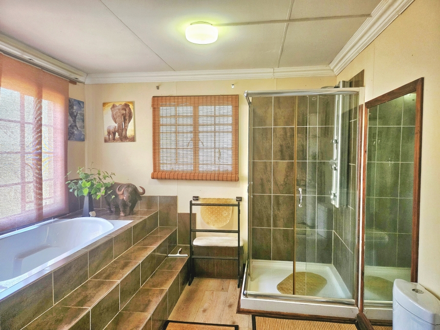 4 Bedroom Property for Sale in Marloth Park Mpumalanga