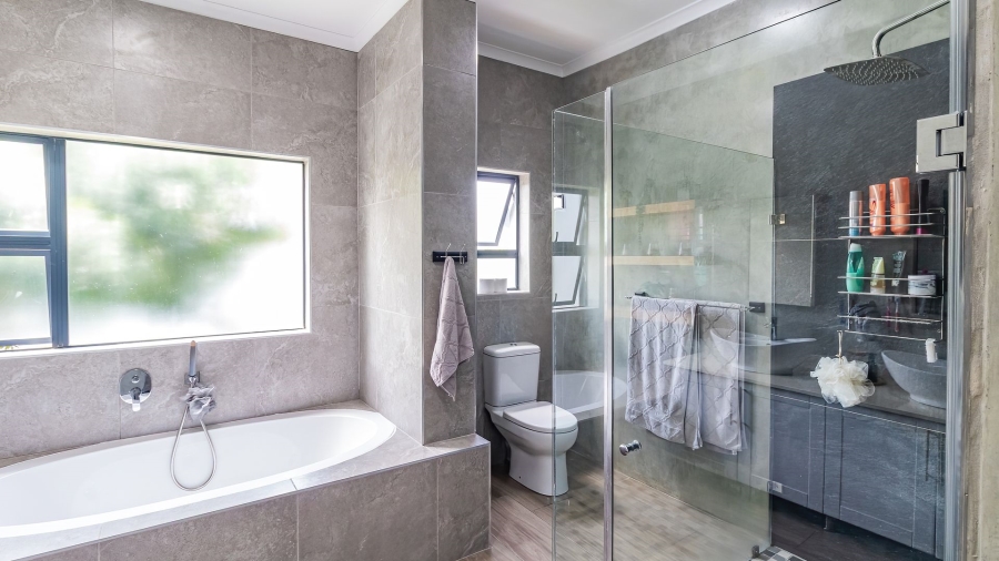 4 Bedroom Property for Sale in The Rest Nature Estate Mpumalanga