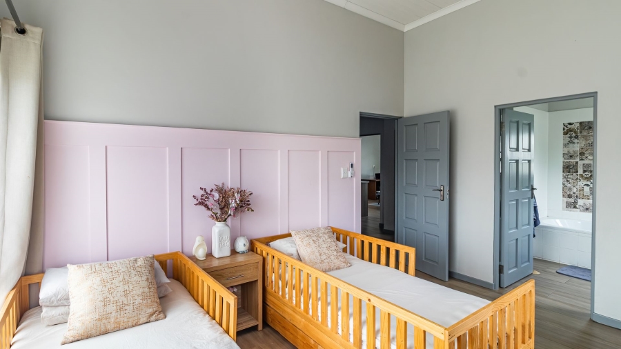 4 Bedroom Property for Sale in The Rest Nature Estate Mpumalanga