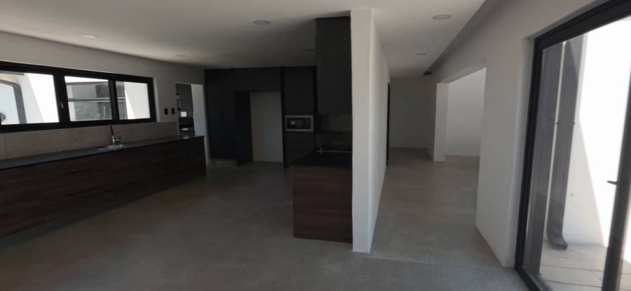 6 Bedroom Property for Sale in Die Heuwel Mpumalanga