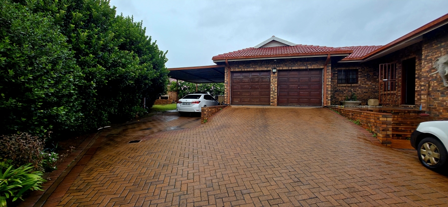 4 Bedroom Property for Sale in Reyno Ridge Mpumalanga