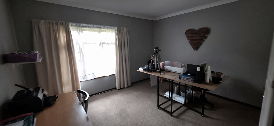 4 Bedroom Property for Sale in Reyno Ridge Mpumalanga