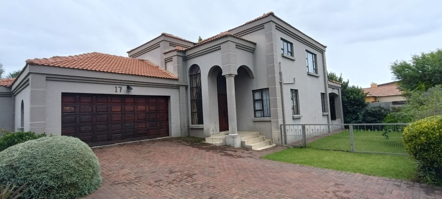 4 Bedroom Property for Sale in Reyno Ridge Mpumalanga