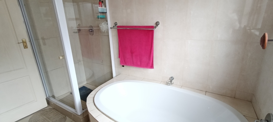 4 Bedroom Property for Sale in Reyno Ridge Mpumalanga