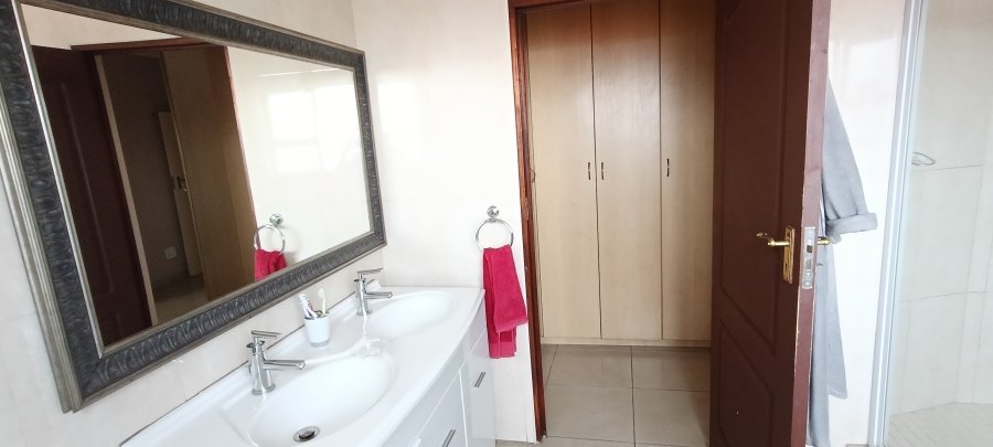 4 Bedroom Property for Sale in Reyno Ridge Mpumalanga