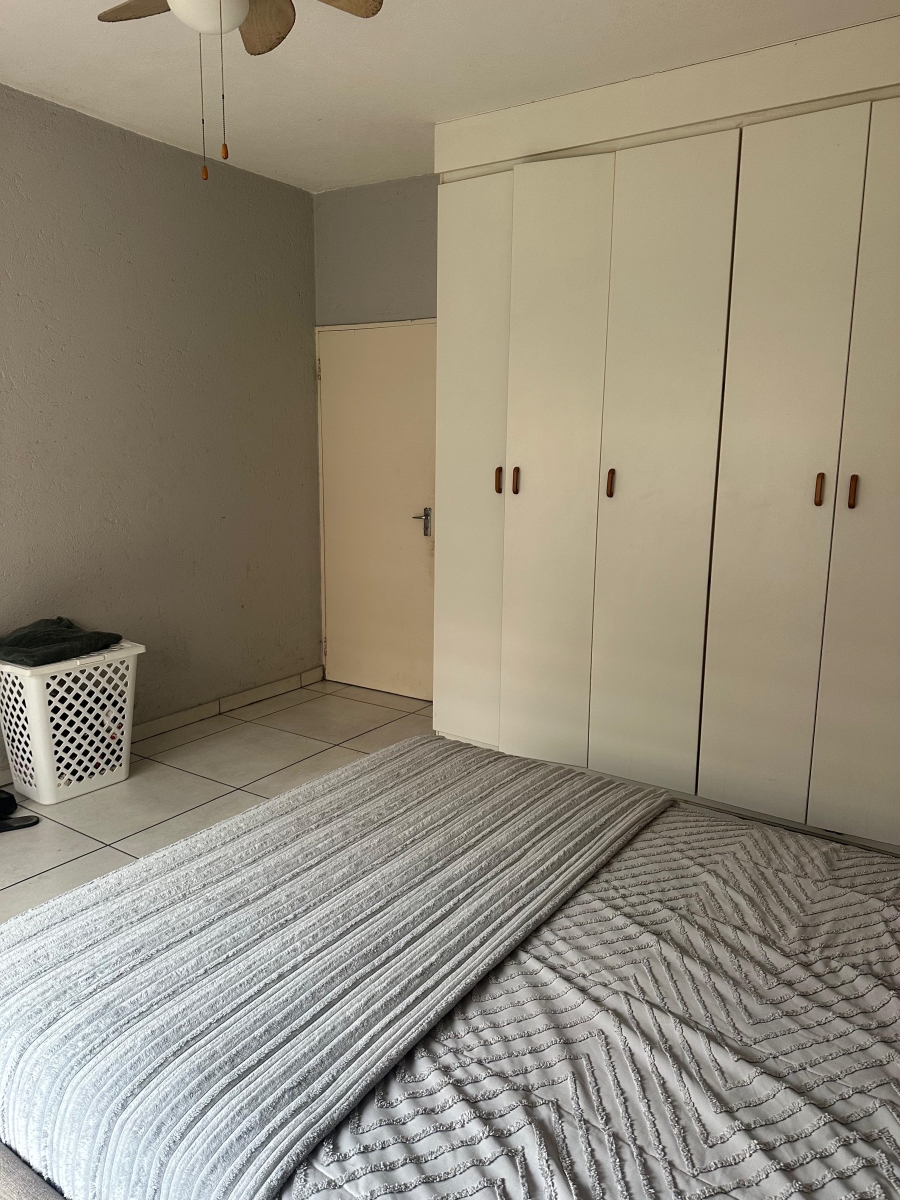 2 Bedroom Property for Sale in Stonehenge Mpumalanga