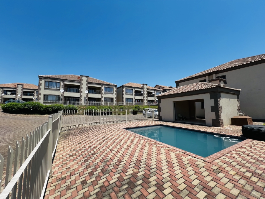 2 Bedroom Property for Sale in Stonehenge Mpumalanga