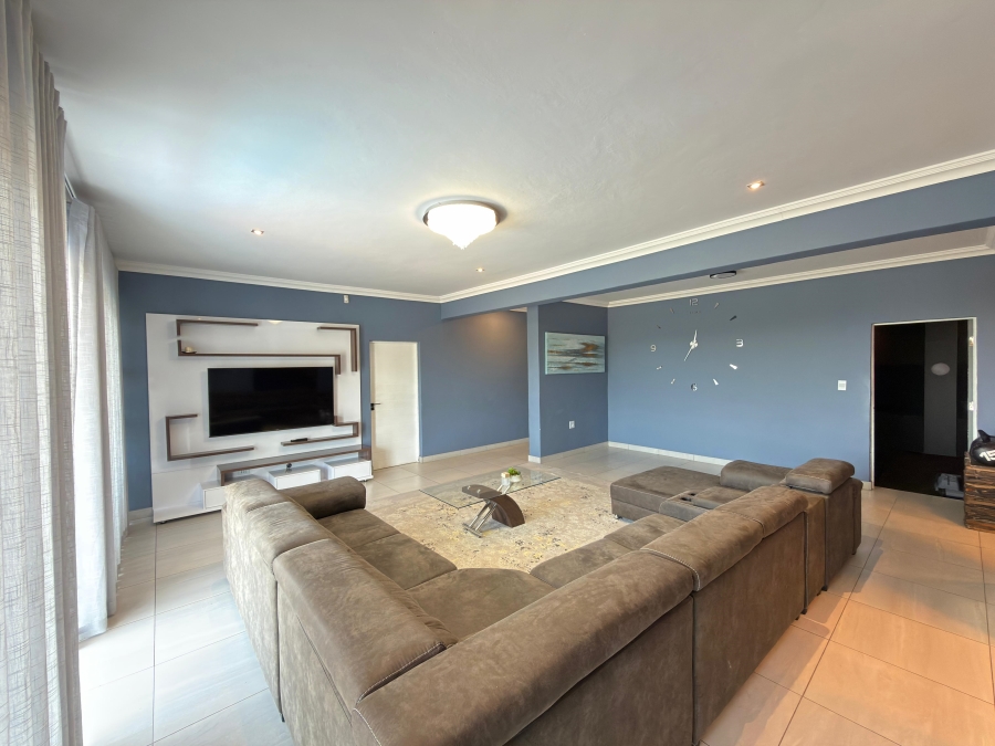 5 Bedroom Property for Sale in Drum Rock Mpumalanga