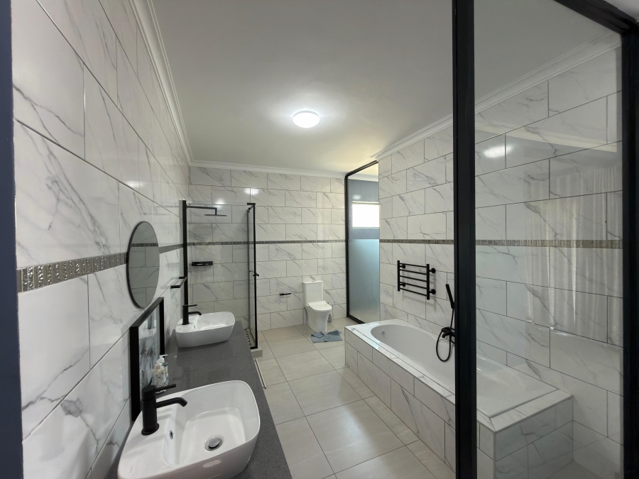 5 Bedroom Property for Sale in Drum Rock Mpumalanga