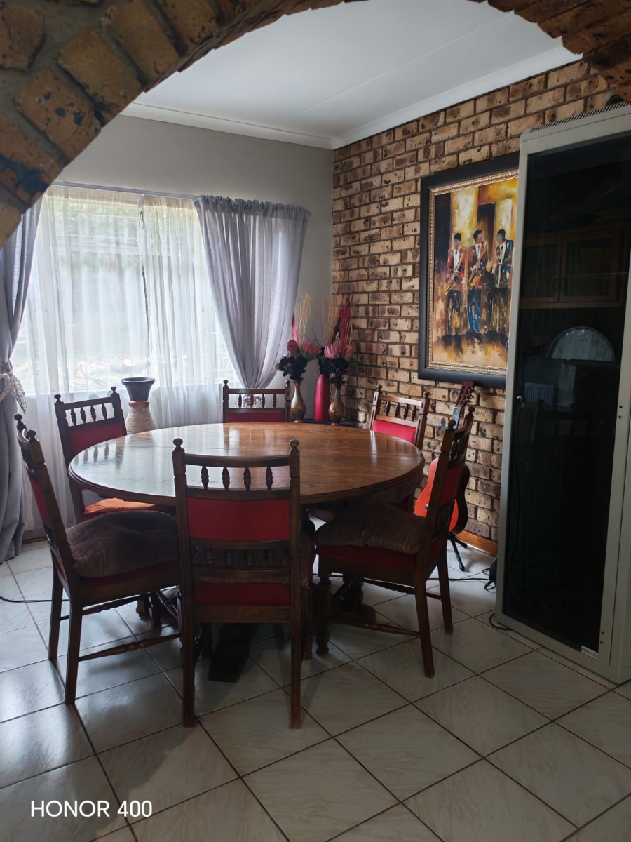 4 Bedroom Property for Sale in Sonheuwel Mpumalanga