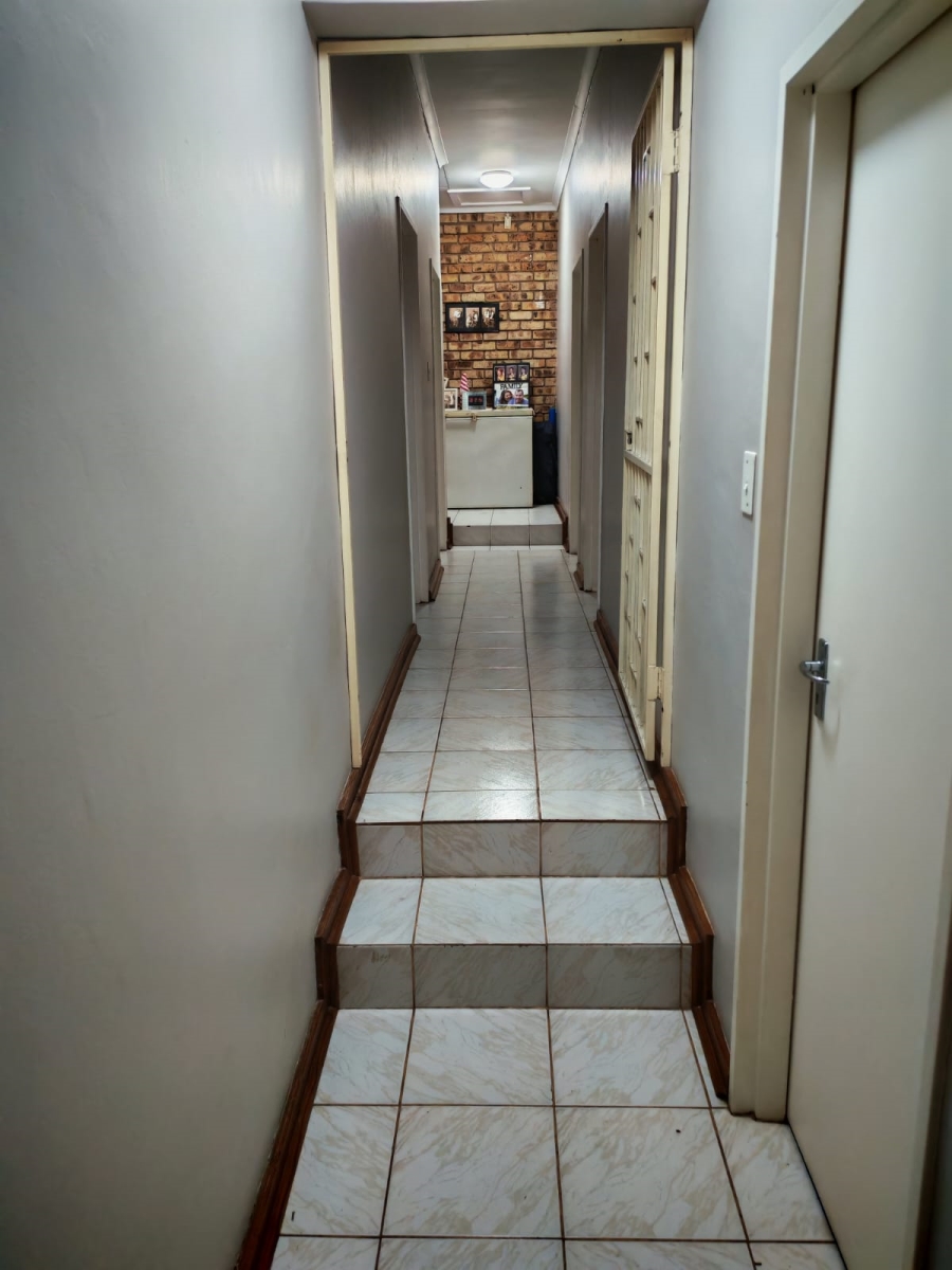 4 Bedroom Property for Sale in Sonheuwel Mpumalanga