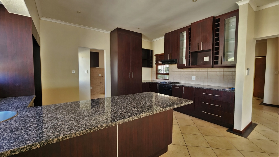 4 Bedroom Property for Sale in Sonheuwel Mpumalanga