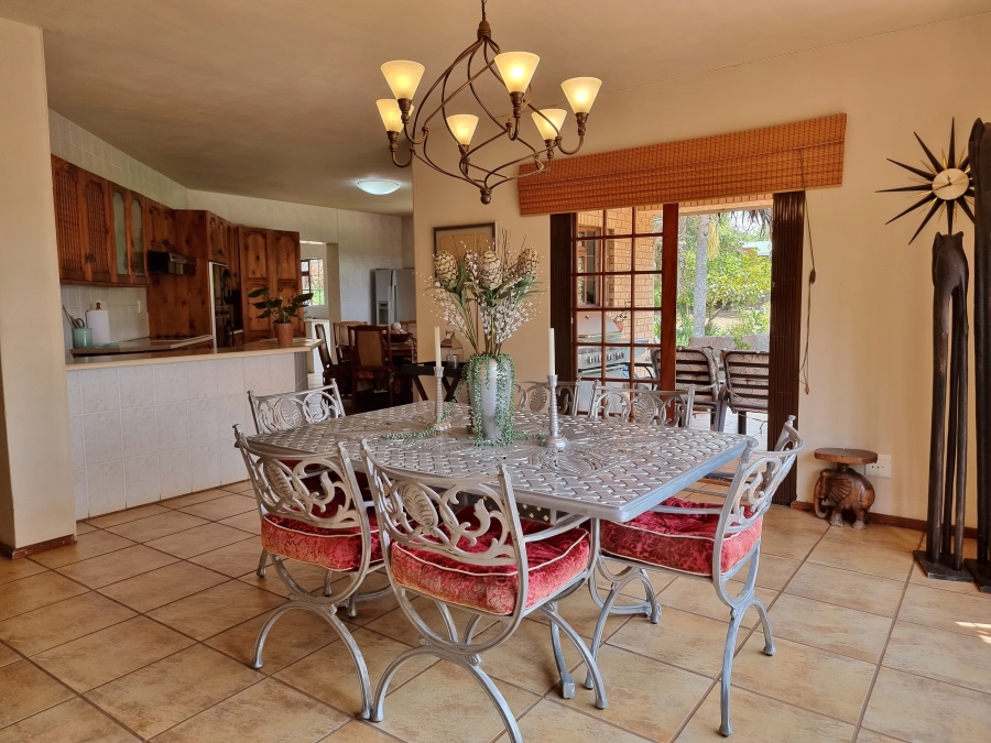 8 Bedroom Property for Sale in White River Mpumalanga