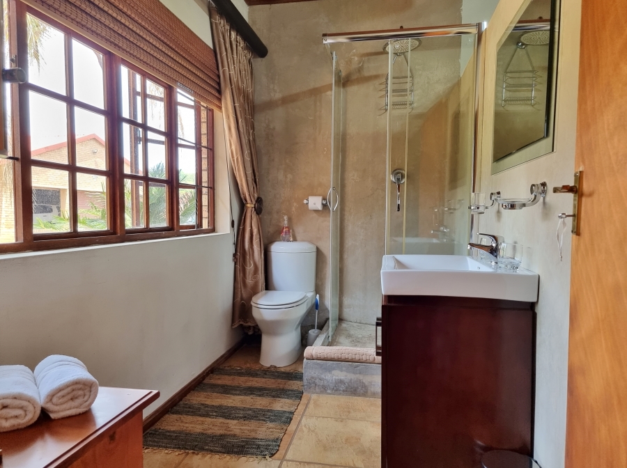 8 Bedroom Property for Sale in White River Mpumalanga