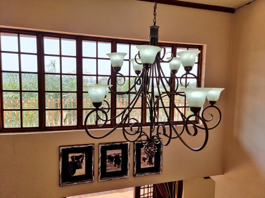 8 Bedroom Property for Sale in White River Mpumalanga