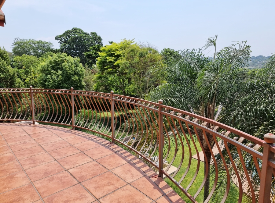 8 Bedroom Property for Sale in White River Mpumalanga