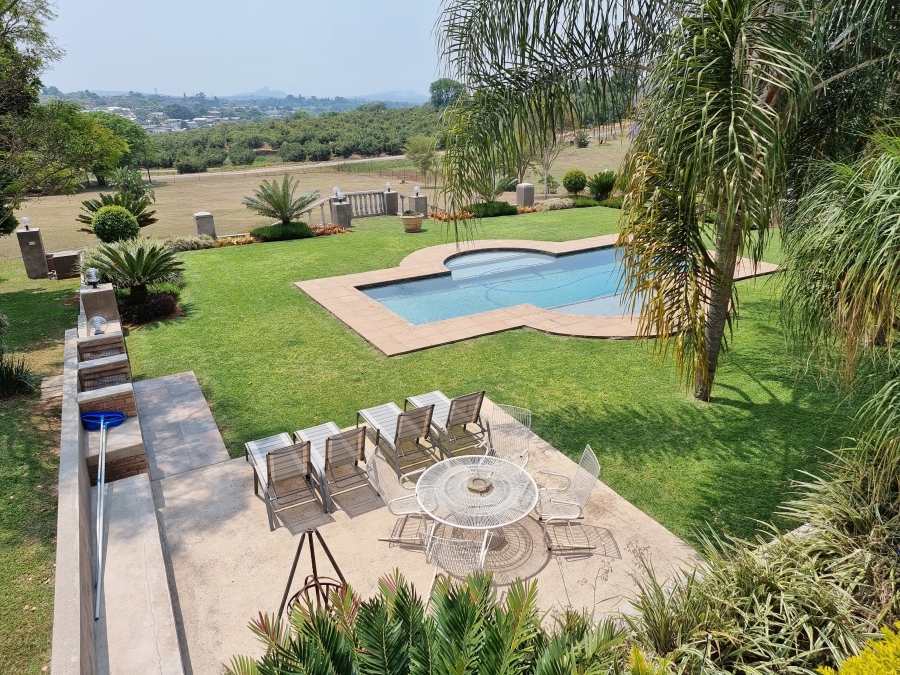 8 Bedroom Property for Sale in White River Mpumalanga