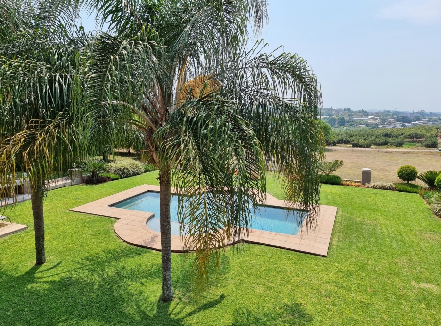8 Bedroom Property for Sale in White River Mpumalanga