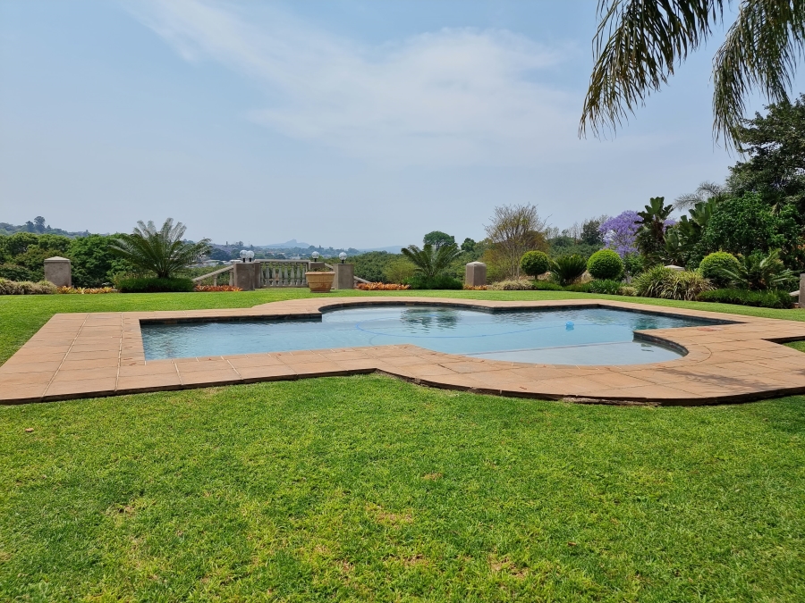 8 Bedroom Property for Sale in White River Mpumalanga