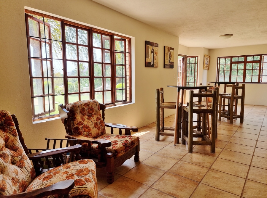 8 Bedroom Property for Sale in White River Mpumalanga