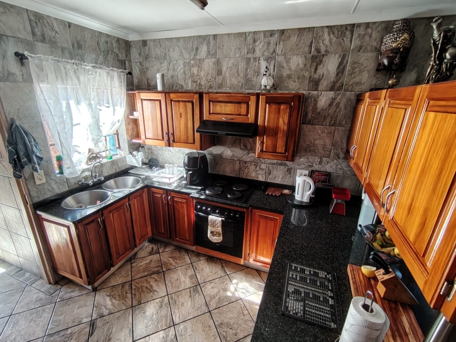 To Let 4 Bedroom Property for Rent in West Acres Mpumalanga