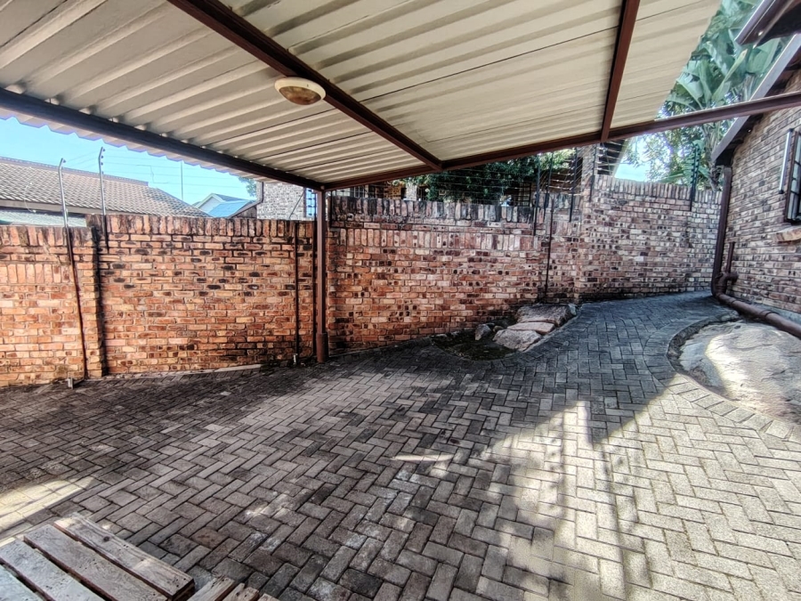 To Let 4 Bedroom Property for Rent in West Acres Mpumalanga