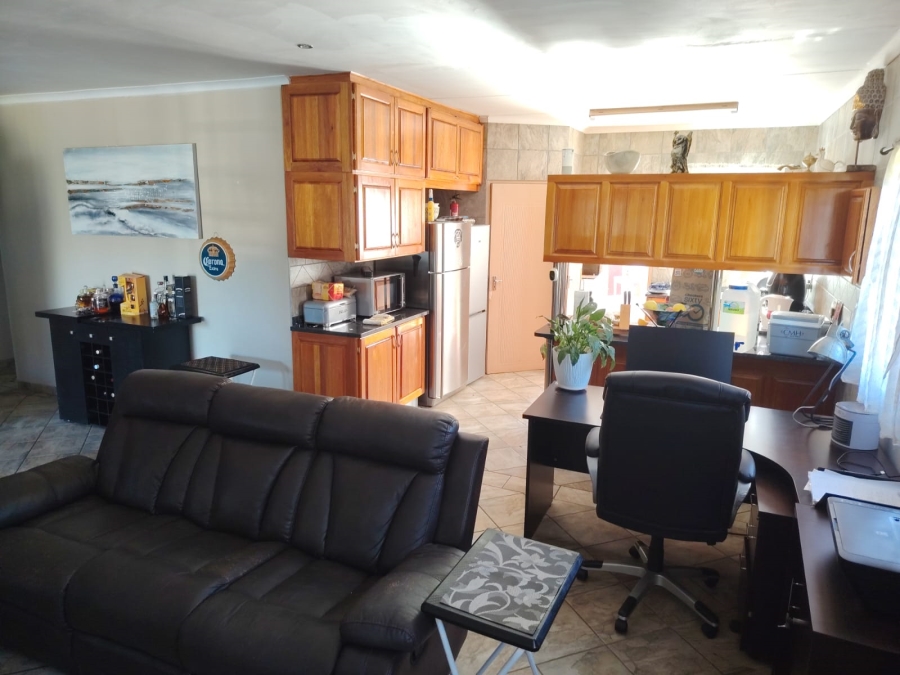 To Let 4 Bedroom Property for Rent in West Acres Mpumalanga