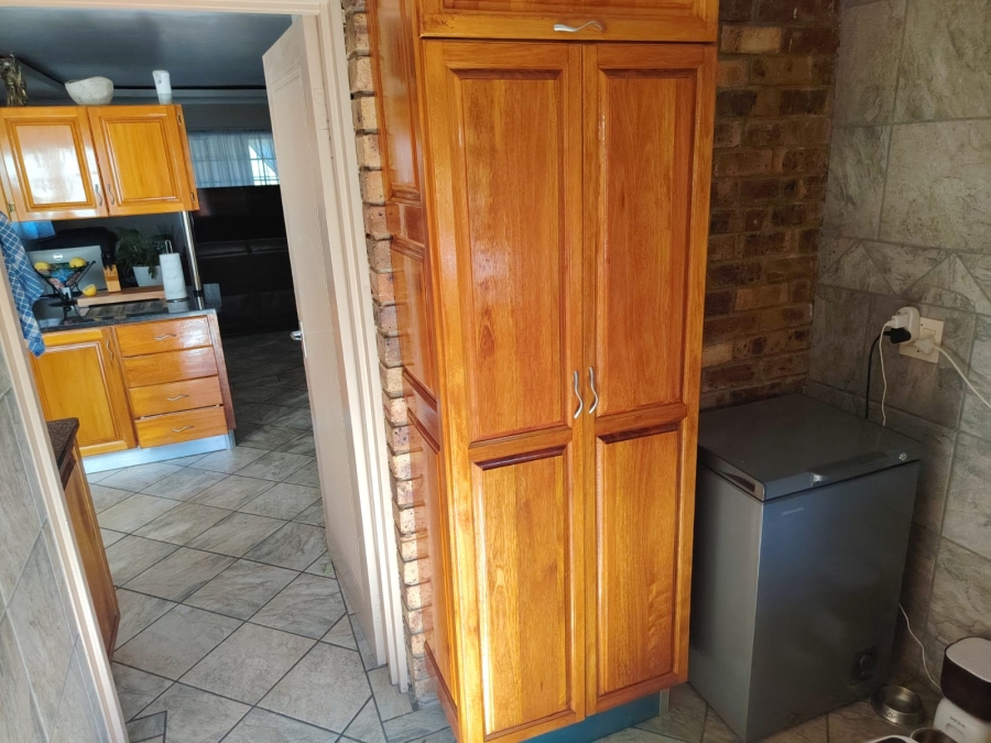 To Let 4 Bedroom Property for Rent in West Acres Mpumalanga