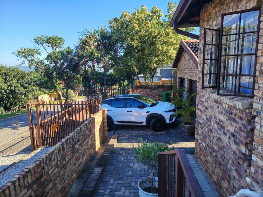 To Let 4 Bedroom Property for Rent in West Acres Mpumalanga