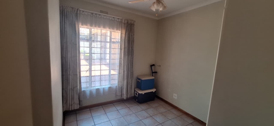 To Let 3 Bedroom Property for Rent in Nelspruit Ext 1 Mpumalanga