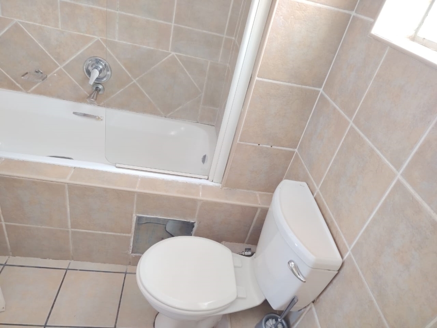 To Let 1 Bedroom Property for Rent in Nelspruit Mpumalanga