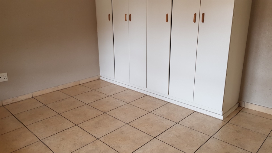 To Let 2 Bedroom Property for Rent in Stonehenge Ext 1 Mpumalanga