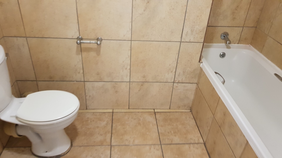 To Let 2 Bedroom Property for Rent in Stonehenge Ext 1 Mpumalanga