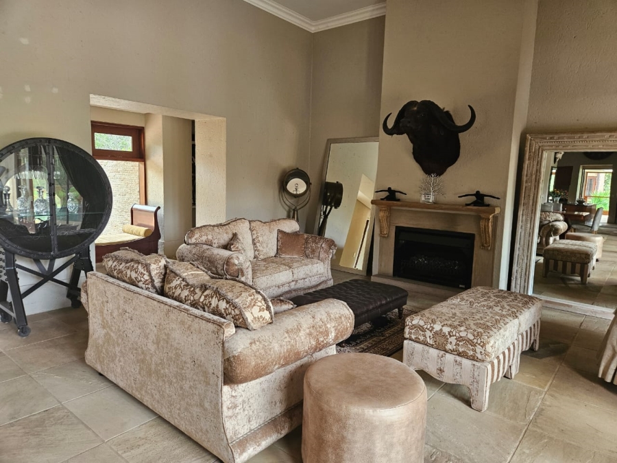 To Let 6 Bedroom Property for Rent in White River Country Estate Mpumalanga